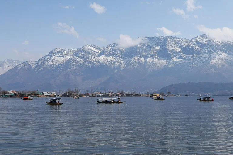 Dal laske escale kashmir